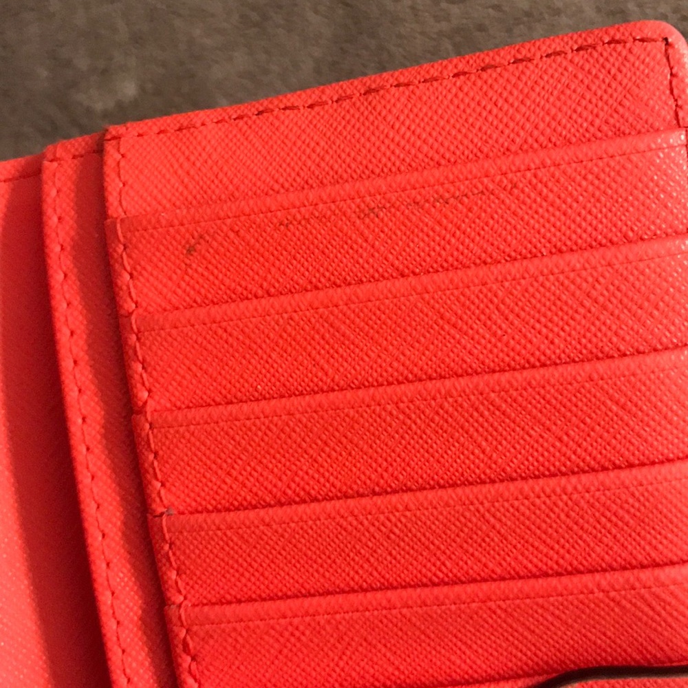 Kate Spade Wallet - Picture 6 of 7